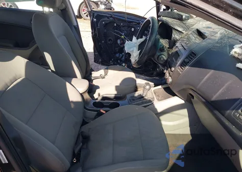 2014 Kia Forte Lx z USA, uszkodzony, nr VIN KNAFK4A63E5207018